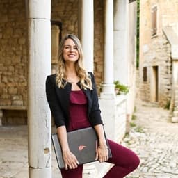 Valentina Babić - Canvassador